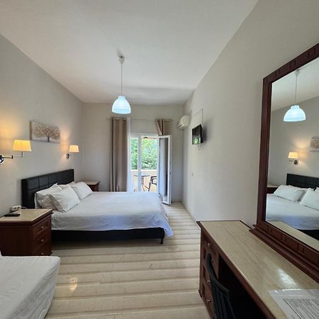 Olive Garden Studios & Apartments 阿查拉维 外观 照片