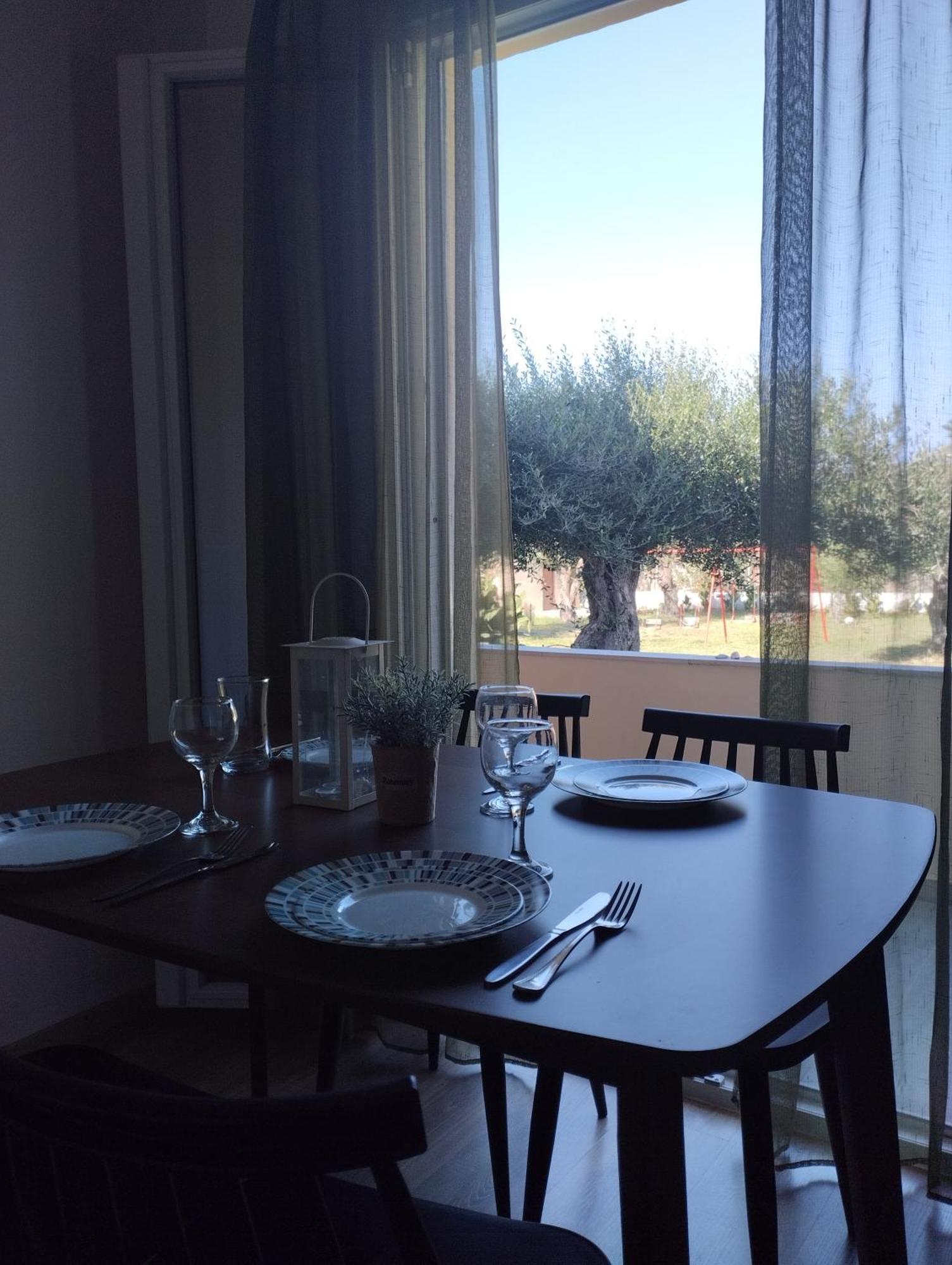 Olive Garden Studios & Apartments 阿查拉维 外观 照片