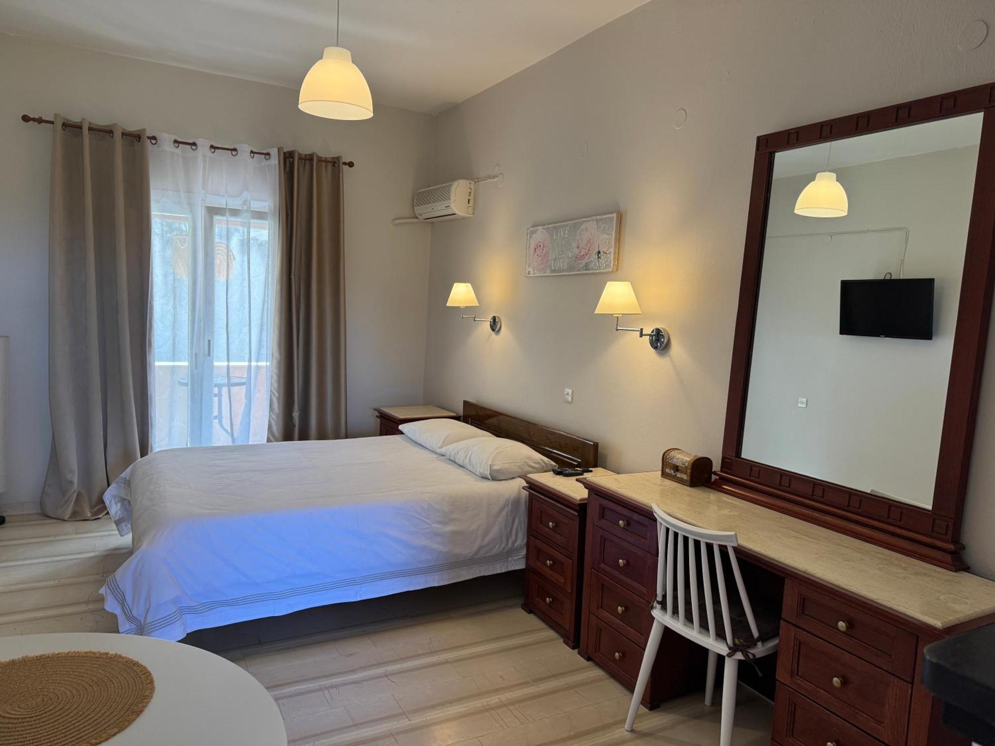 Olive Garden Studios & Apartments 阿查拉维 外观 照片